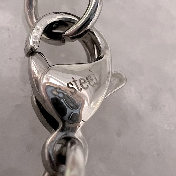 Silver Cuban Link 24” Chain Necklace - Picture 8 of 8